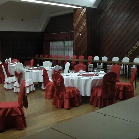 Hotel Grand Cetinje Buitenkant foto