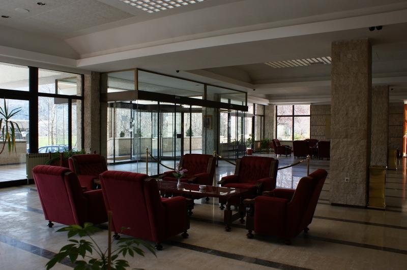 Hotel Grand Cetinje Buitenkant foto